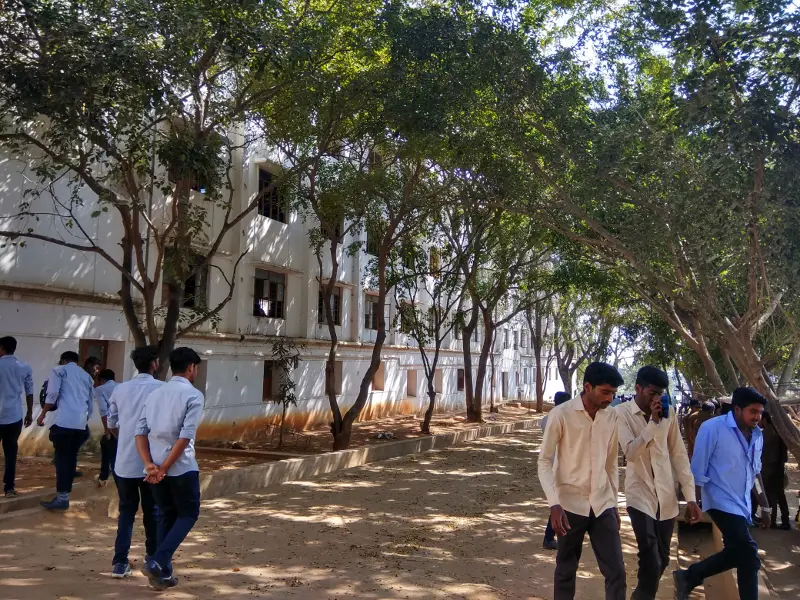 Er Perumal Manimekalai Polytechnic College Shoolagiri: campus photo 3