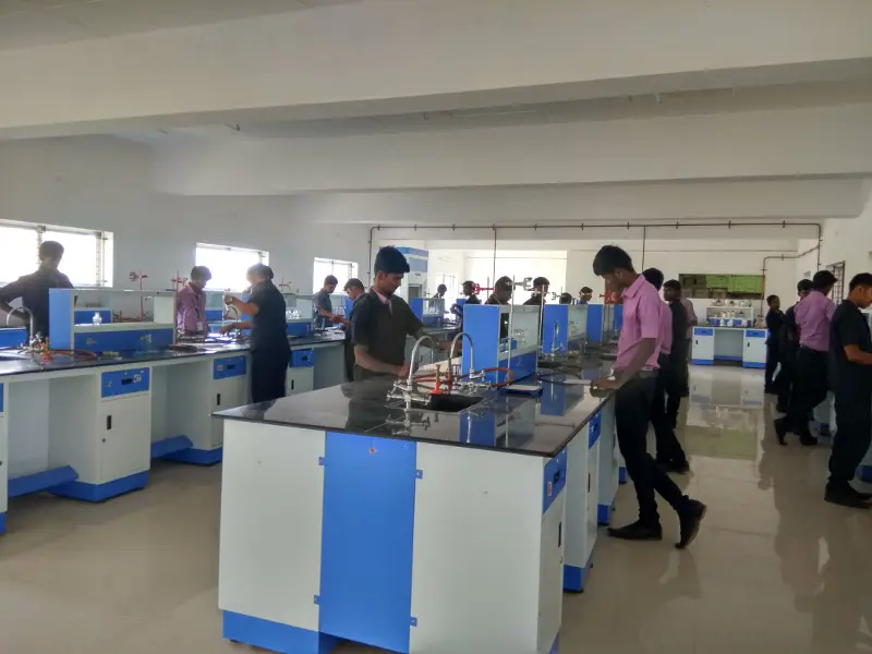 Er Perumal Manimekalai Polytechnic College Shoolagiri: campus photo 1