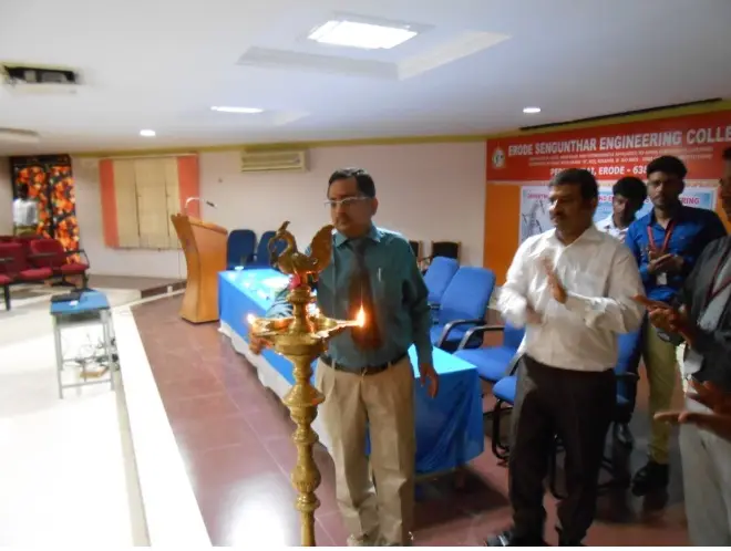 Erode Sengunthar Engineering College: campus photo 2