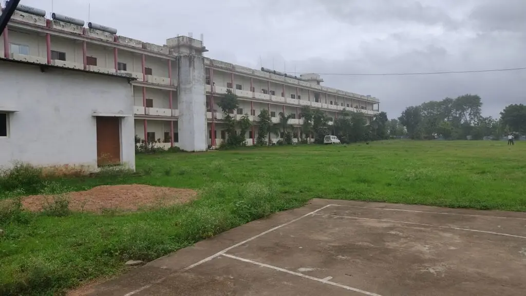 Evergreen Education Society College Kiwlari Sohagpur campus