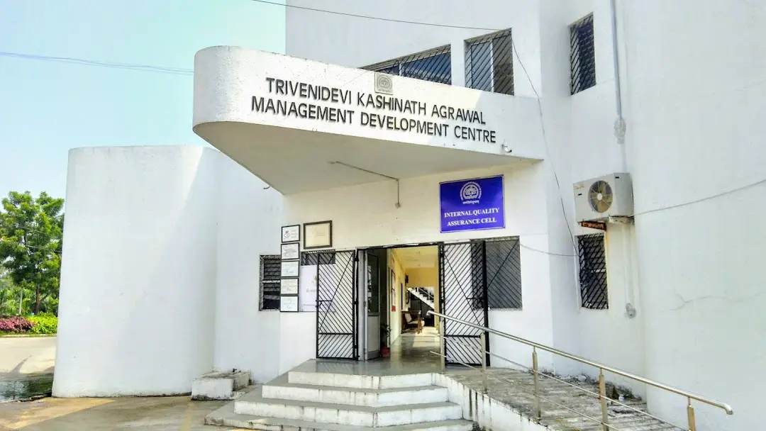Faculty of Technology and Engineering campus photo 6