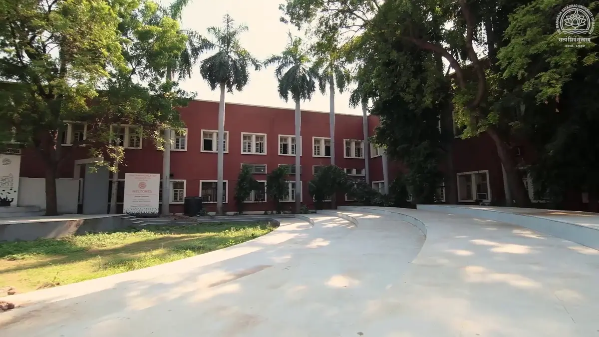 Faculty of Technology and Engineering campus photo 4