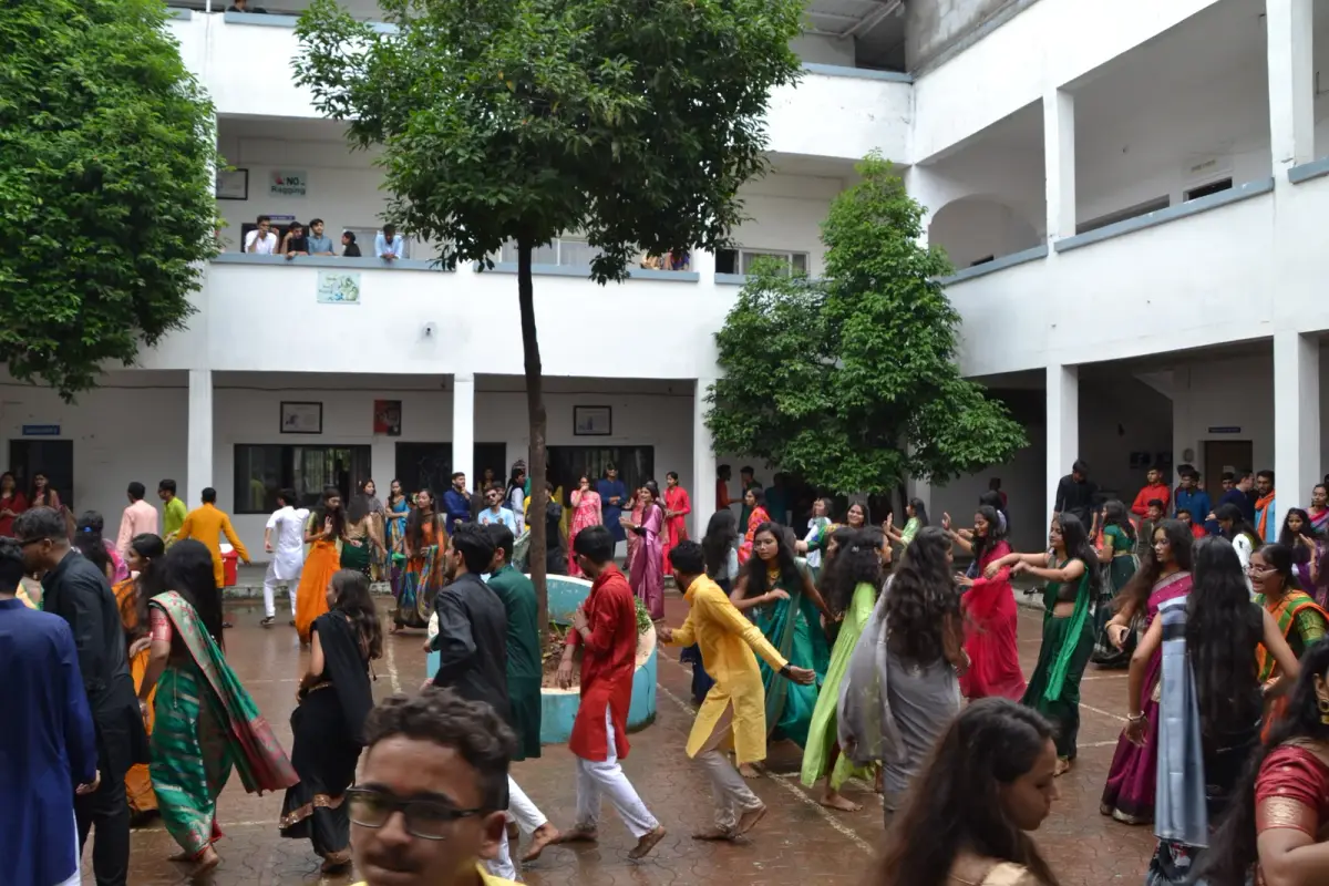 Gandhinagar Homeopathic Medical College: campus photo 4
