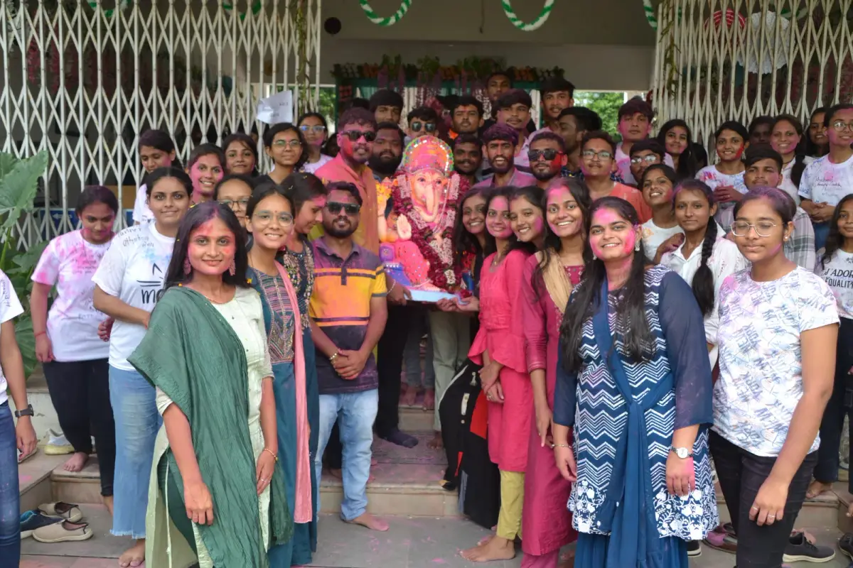 Gandhinagar Homeopathic Medical College: campus photo 8