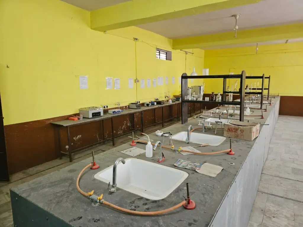 Ghanshyam Baba College of Pharmacy: campus photo 8