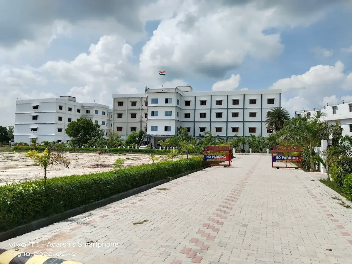 Ghanshyam Mahavidyalaya Bheekhpur Mungra Badshahpur Jaunpur: campus photo 4
