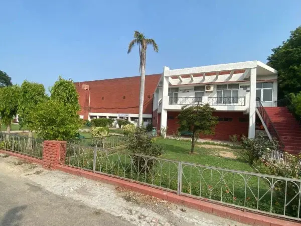 Ghg Institute of Pharmacy campus photo 2