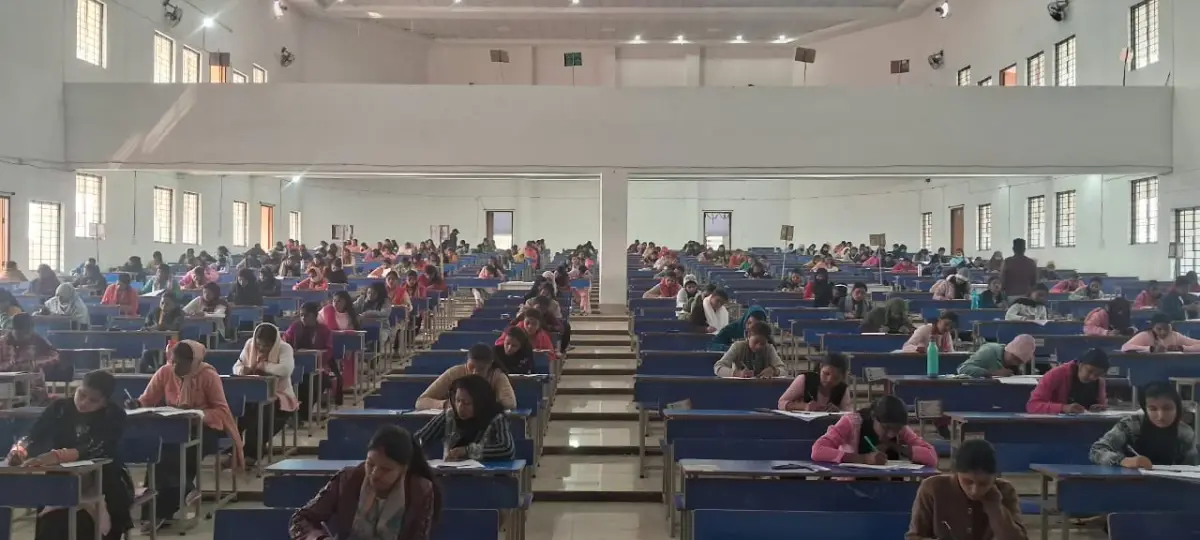 Giridih College: campus photo 8