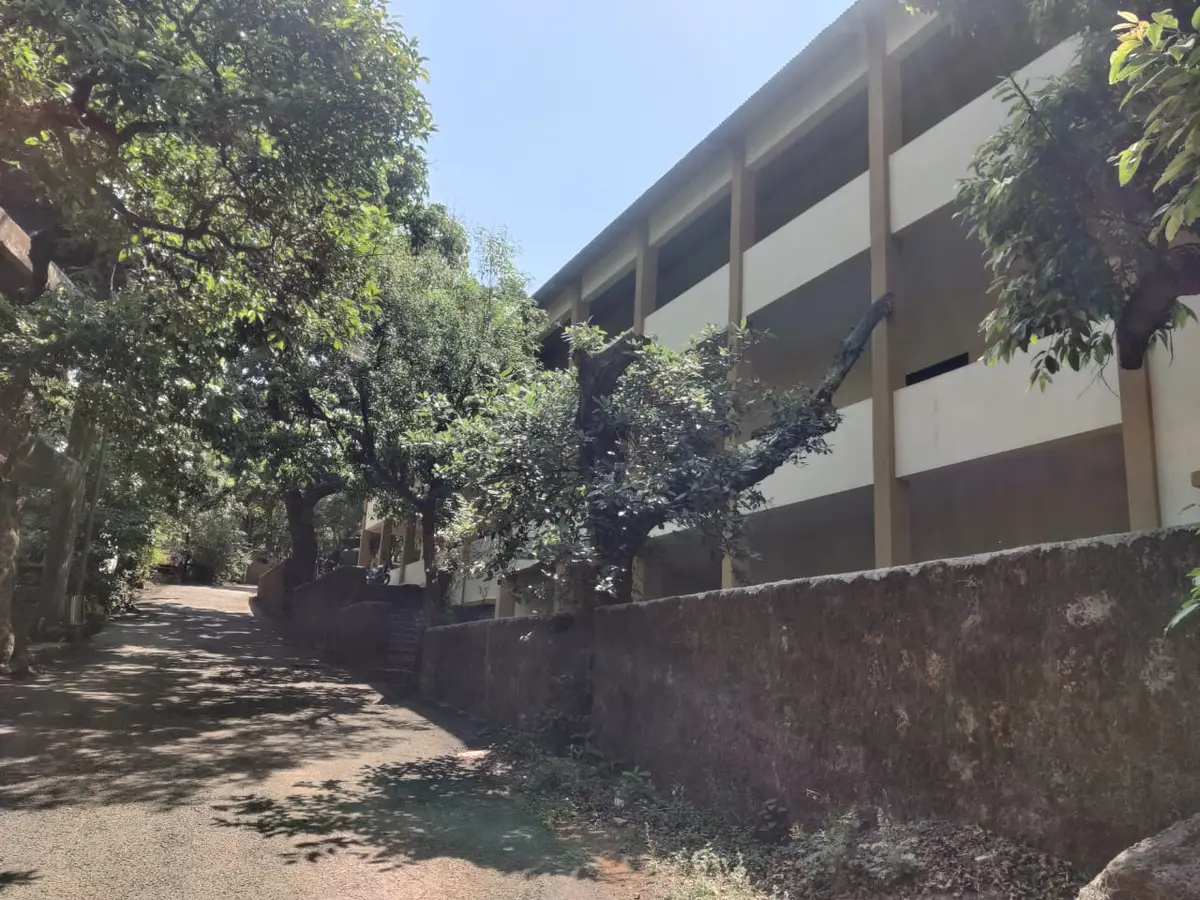 Giristhan Arts and Commerce College campus photo 5