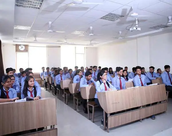 GL Bajaj Institute of Management: campus photo 8