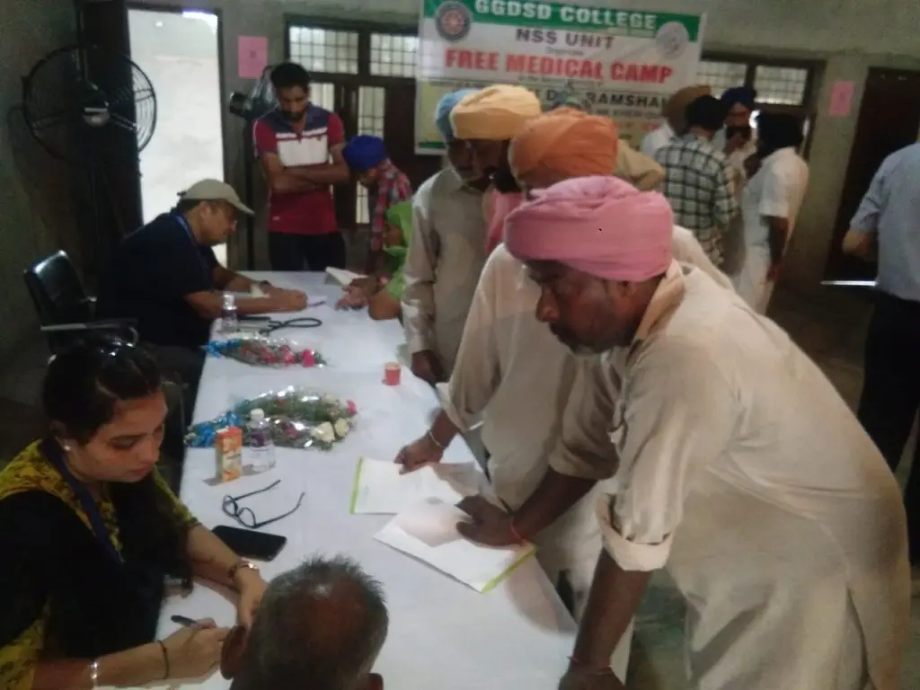 Goswami Ganesh Dutta Sanatan Dharma College campus photo 6
