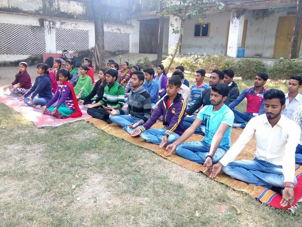 Government Girls College, Aburoad Raj: campus photo 1