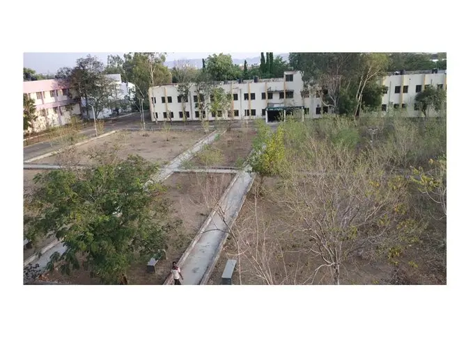 Government Institute of Science: campus photo 7