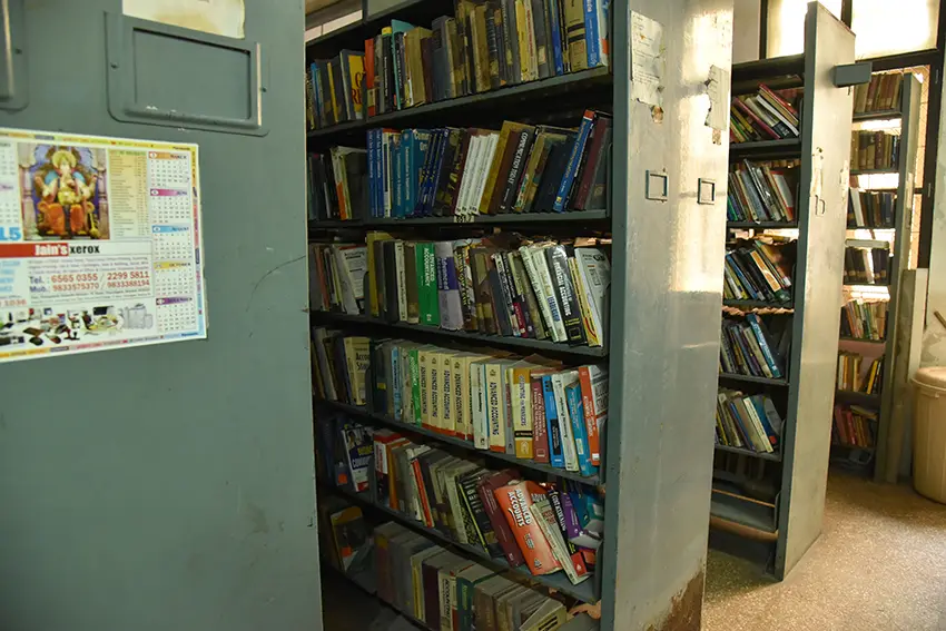 Government of Maharashtra Sydenham College of Commerce & Economics B Road Churchgate Mumbai campus photo 3
