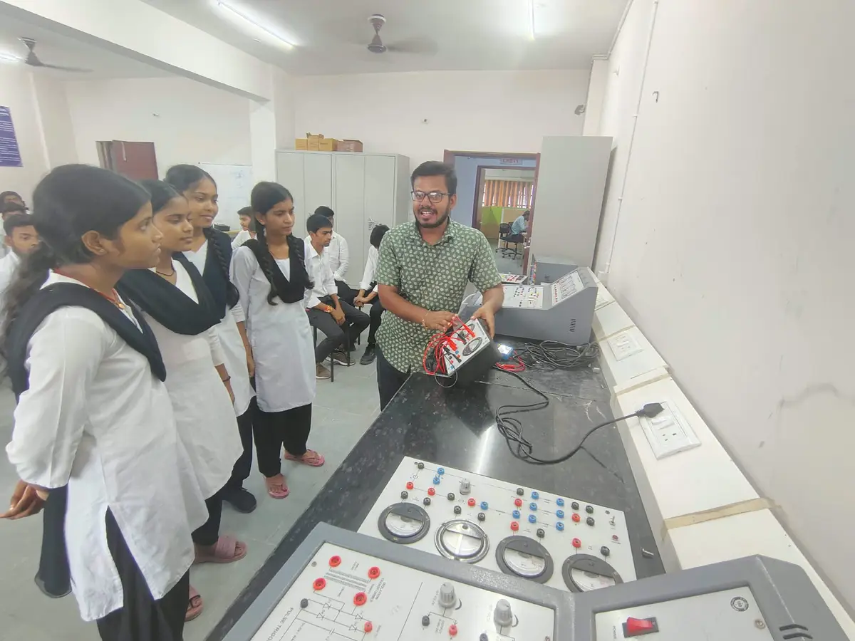 Government Polytechnic Khagaria: campus photo 3