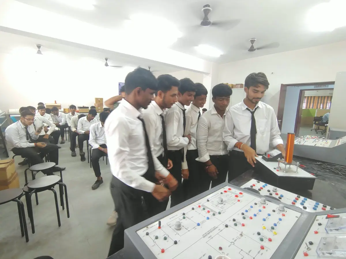 Government Polytechnic Khagaria: campus photo 4