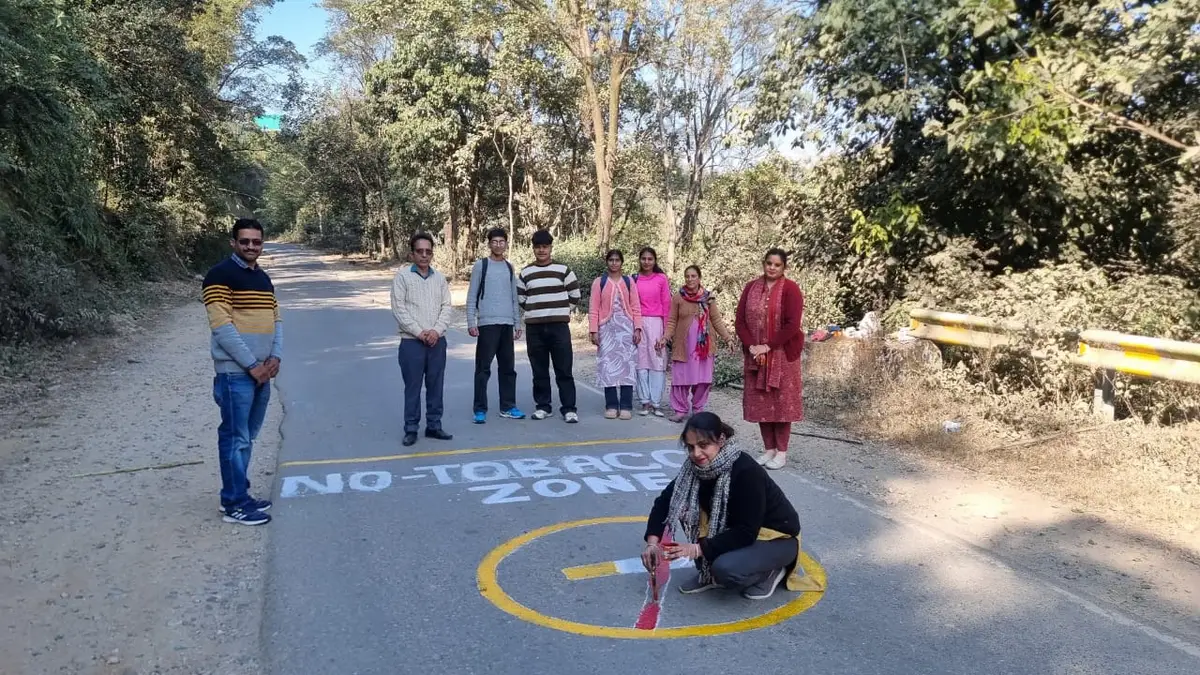 Govt.College Lad-Bharol: campus photo 4