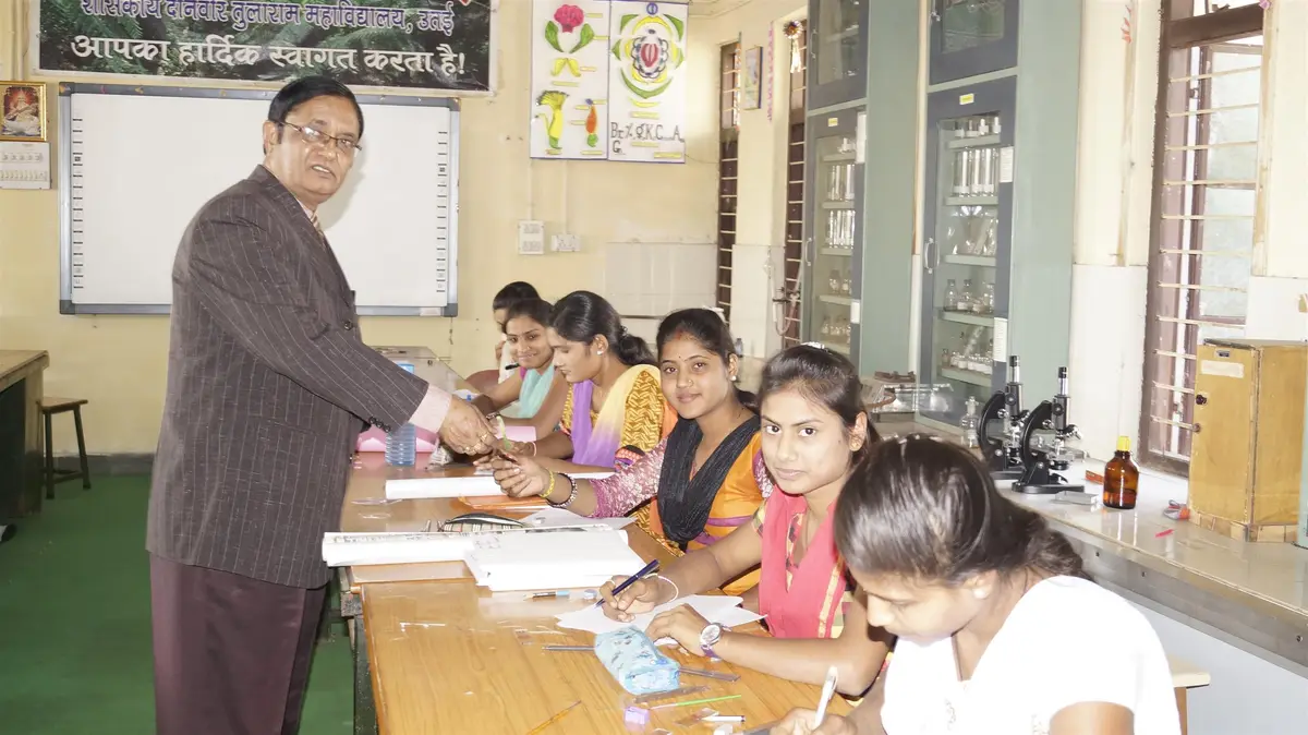Govt. Danveer Tularam P. G. College Utai: campus photo 8