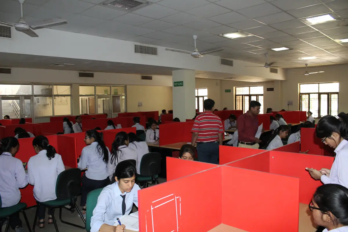 Govt. Mahila Engineering College campus photo 2