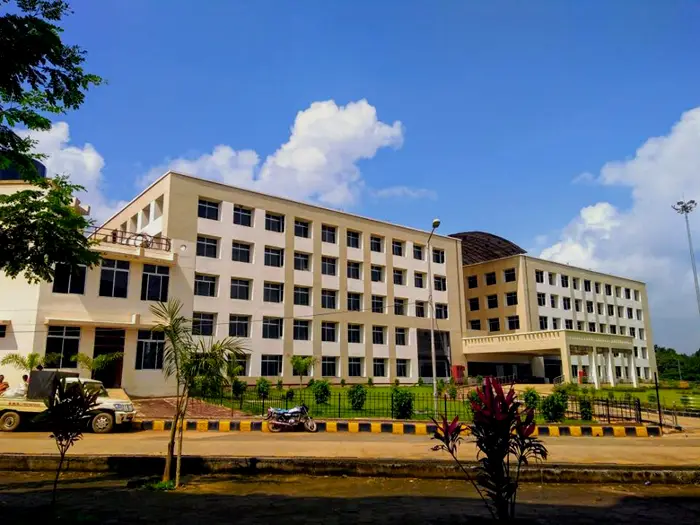 Govt. Medical College: campus photo 3