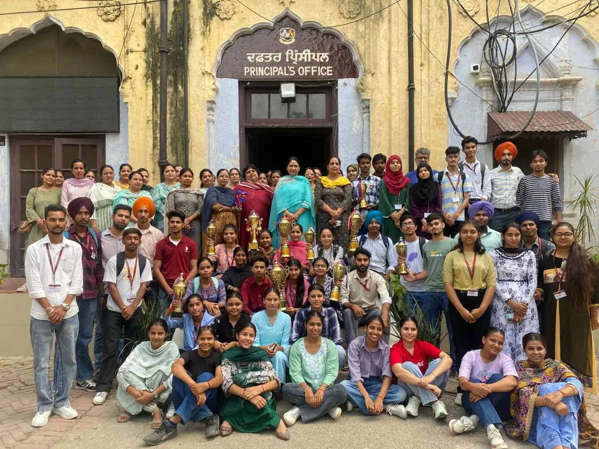 Govt. Ripudaman College: campus photo 5