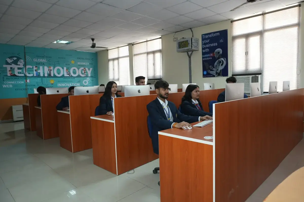 Greater Noida Institute of Management: campus photo 8