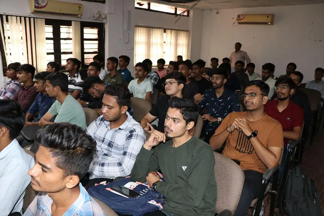 Gujarat Commerce College: campus photo 7