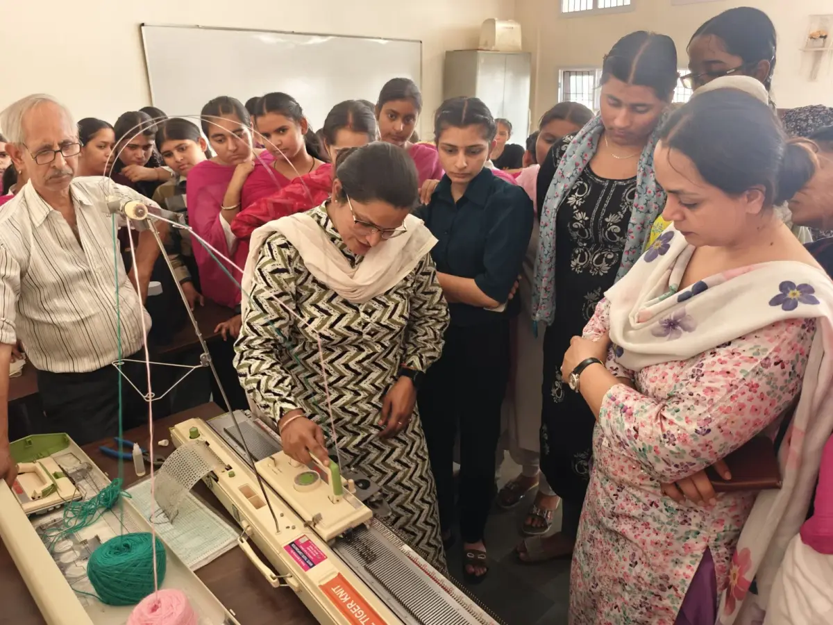 Guru Gobind Singh Khalsa College for Women: campus photo 3