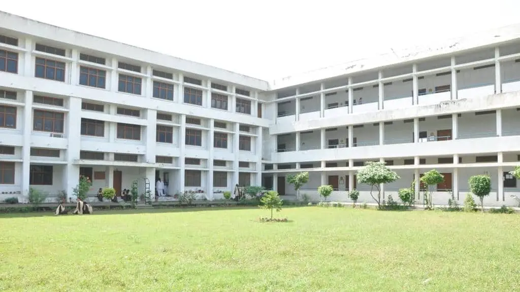 Guru Gobind Singh Khalsaof Education for Women: campus photo 2