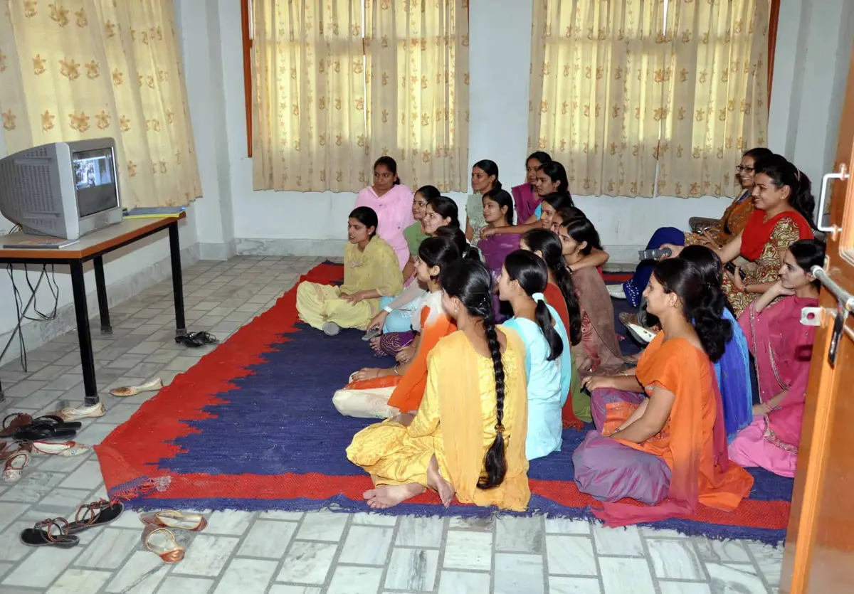 Guru Gobind Singh Khalsaof Education for Women: campus photo 7