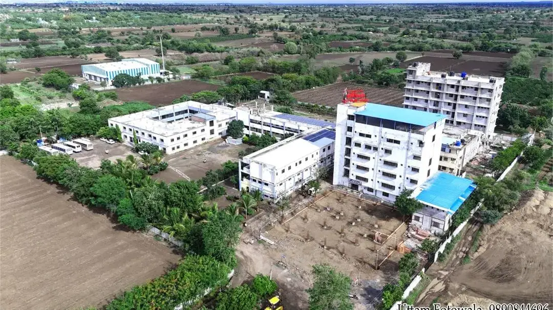Guru Mishri Ayurved Colleeg and Matoshri Badambai Motilalji Desarda Ayurved Hospital: campus photo 3