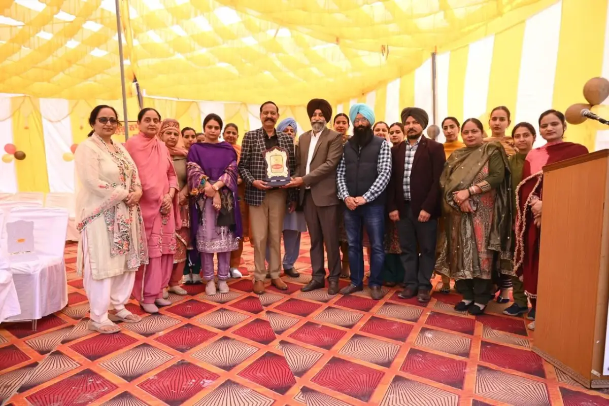 Guru Nanak College Batala: campus photo 2