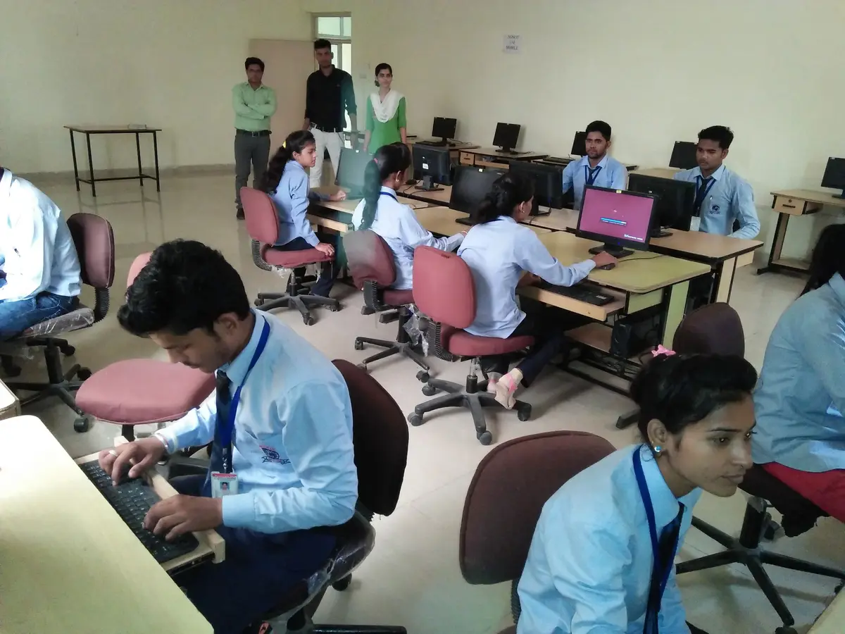 Gurukul Institute of Management: campus photo 1