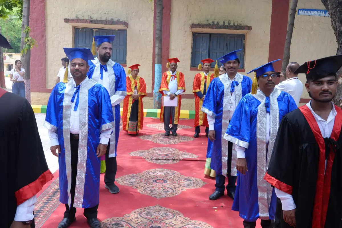 H.K.E Society's Sir M Visvesvaraya College of Engineering campus photo 3