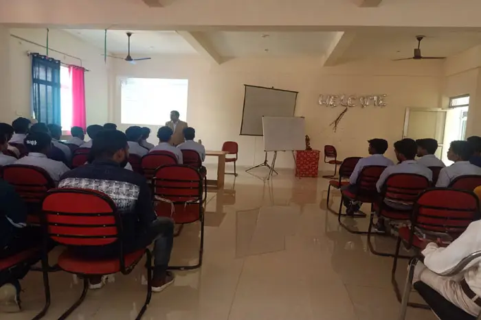 Himalayan Institute of Pharmacy and Reserach: campus photo 8