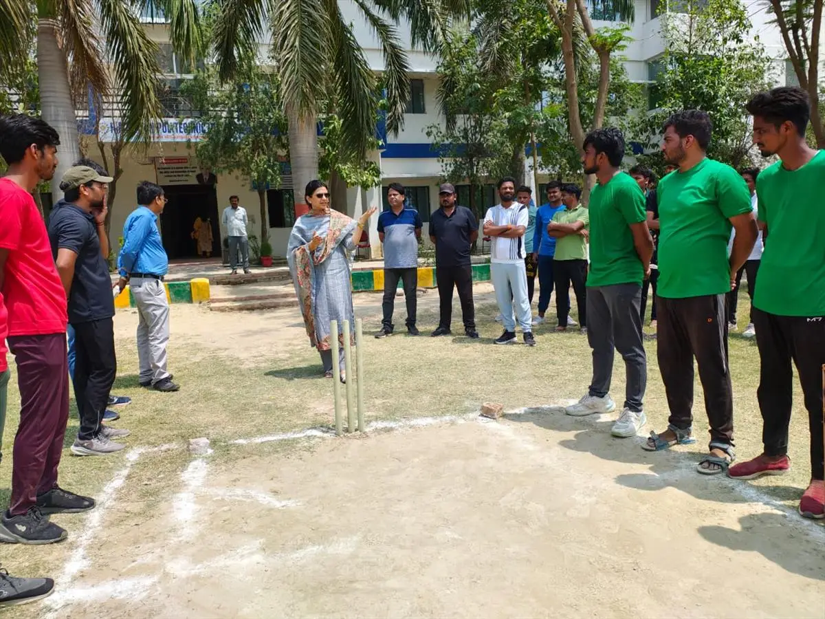 Himalayan Institute of Technology and Management (HITM Lucknow): campus photo 1