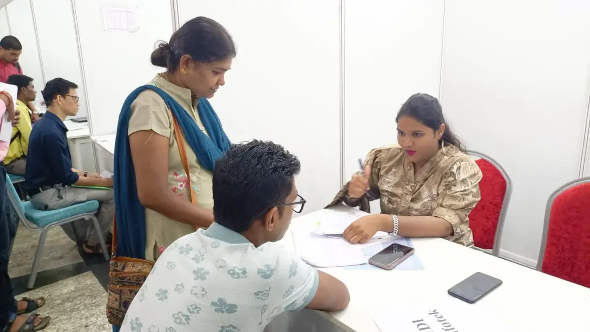Hindi Vidya Prachar Samitis Ramniranjan Jhunjhunwala College campus photo 6