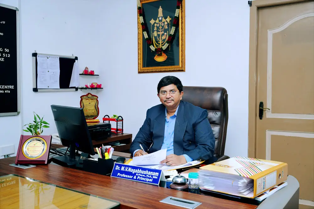 Hindu College of Pharmacy campus photo 1