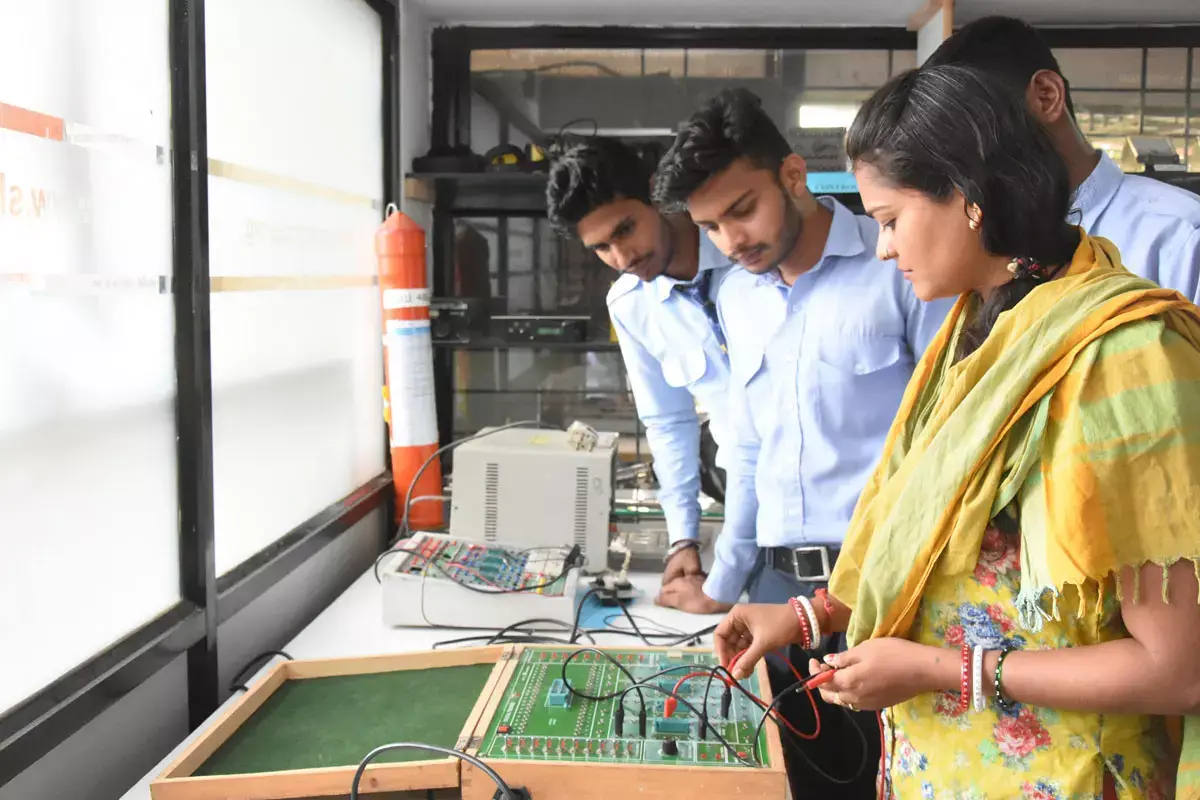 Hindustan Aerospace and Engineering, Pune, Sha, Shib Group of Institutions: campus photo 3