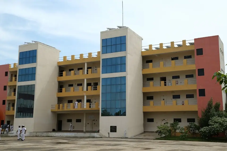 HIOMT campus photo 4