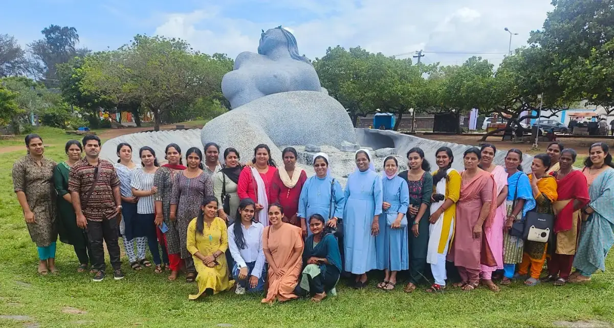 Holy Cross College of Nursing: campus photo 8