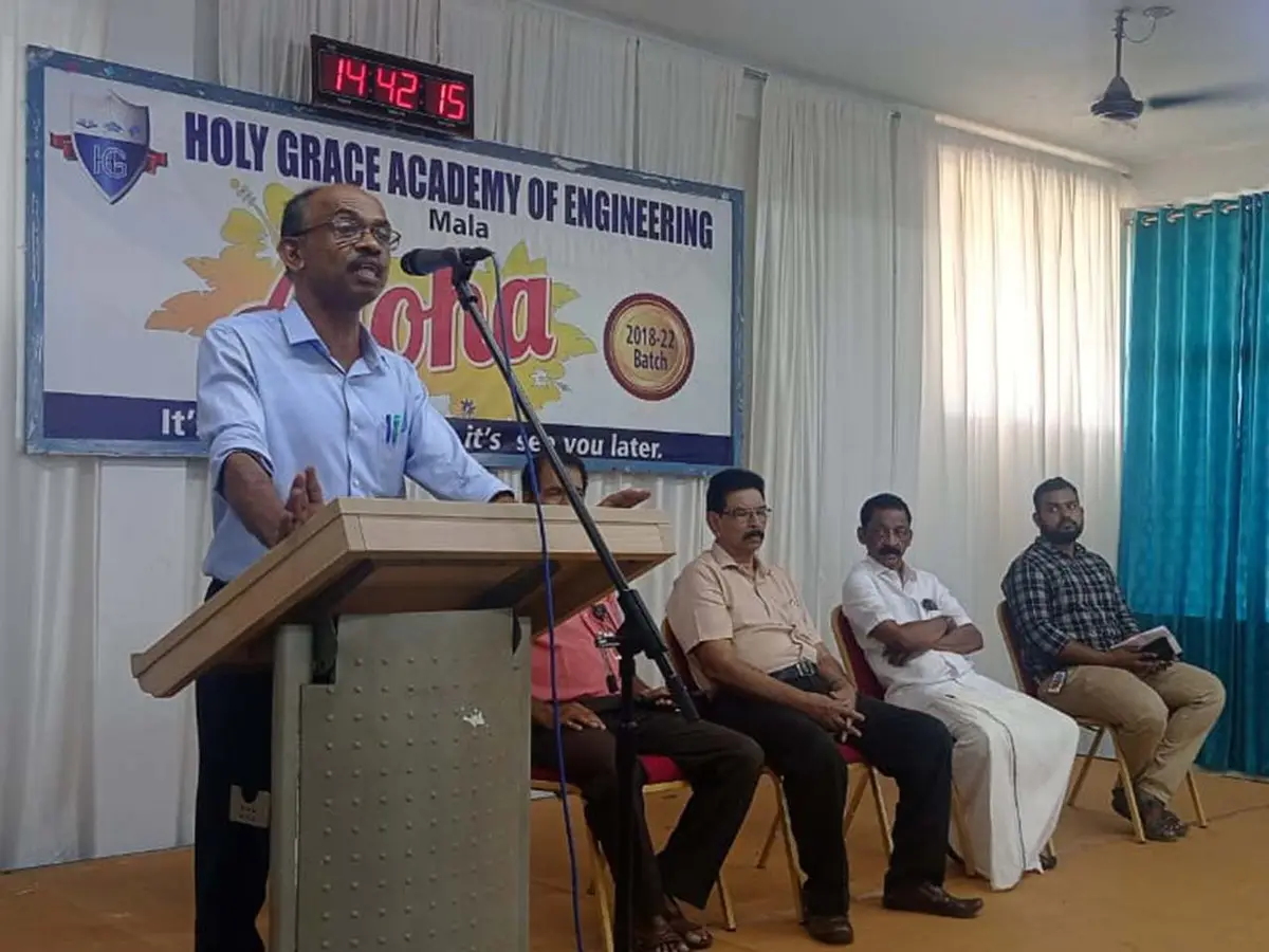 Holy Grace Polytechnic College: campus photo 6