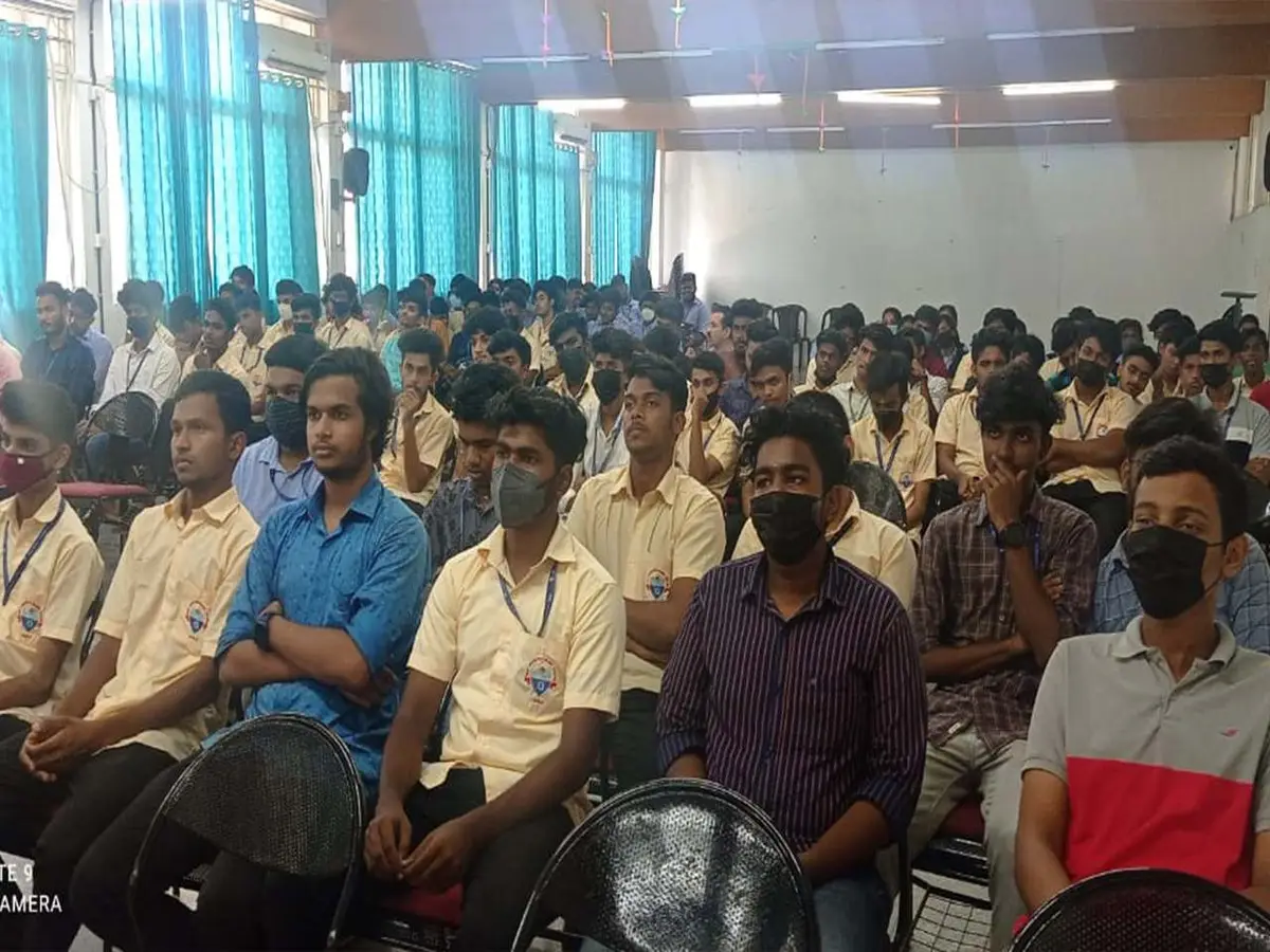 Holy Grace Polytechnic College: campus photo 7