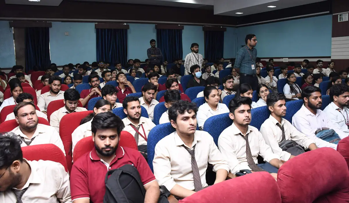 I.T.S. College of Pharmacy: campus photo 2