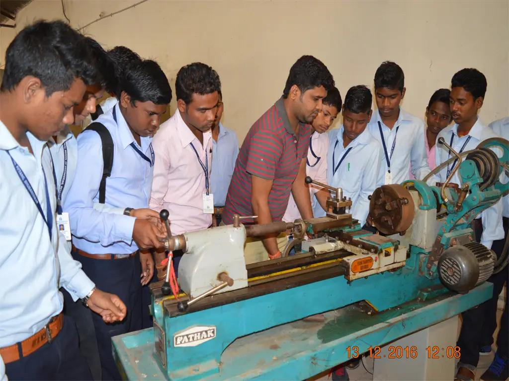 Ideal School of Engineering Jhinkharada Khurda: campus photo 7
