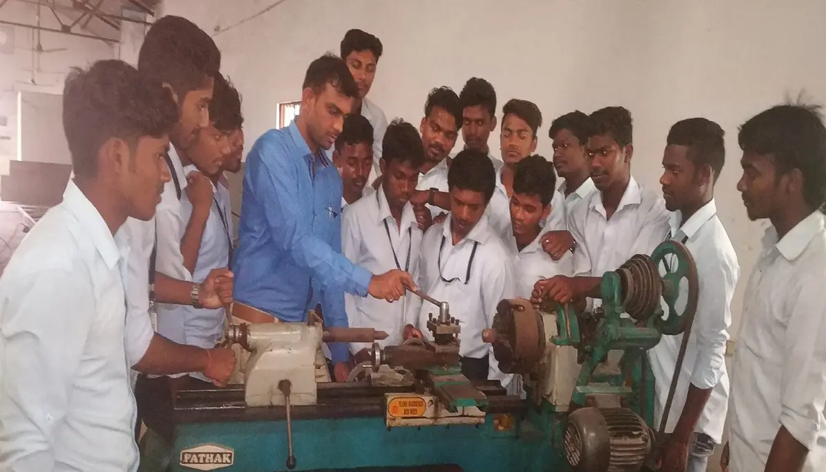 Ideal School of Engineering Jhinkharada Khurda: campus photo 4