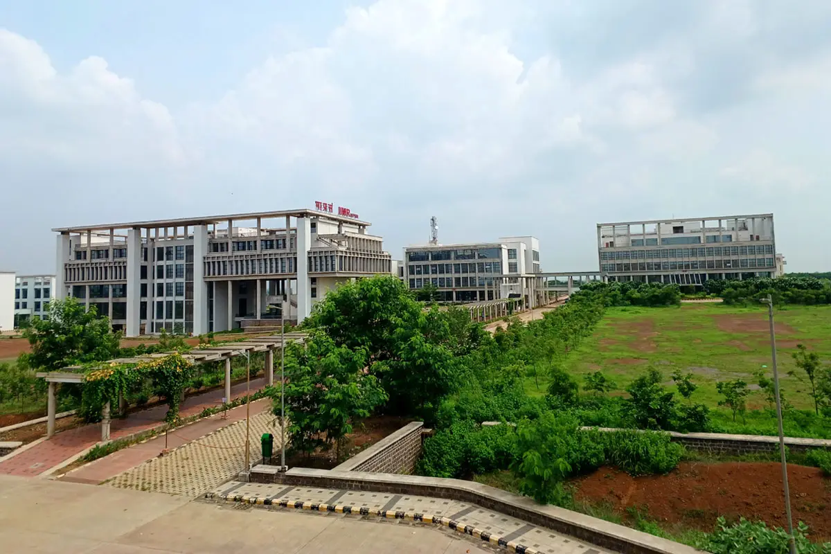 IRIIOM campus photo 6
