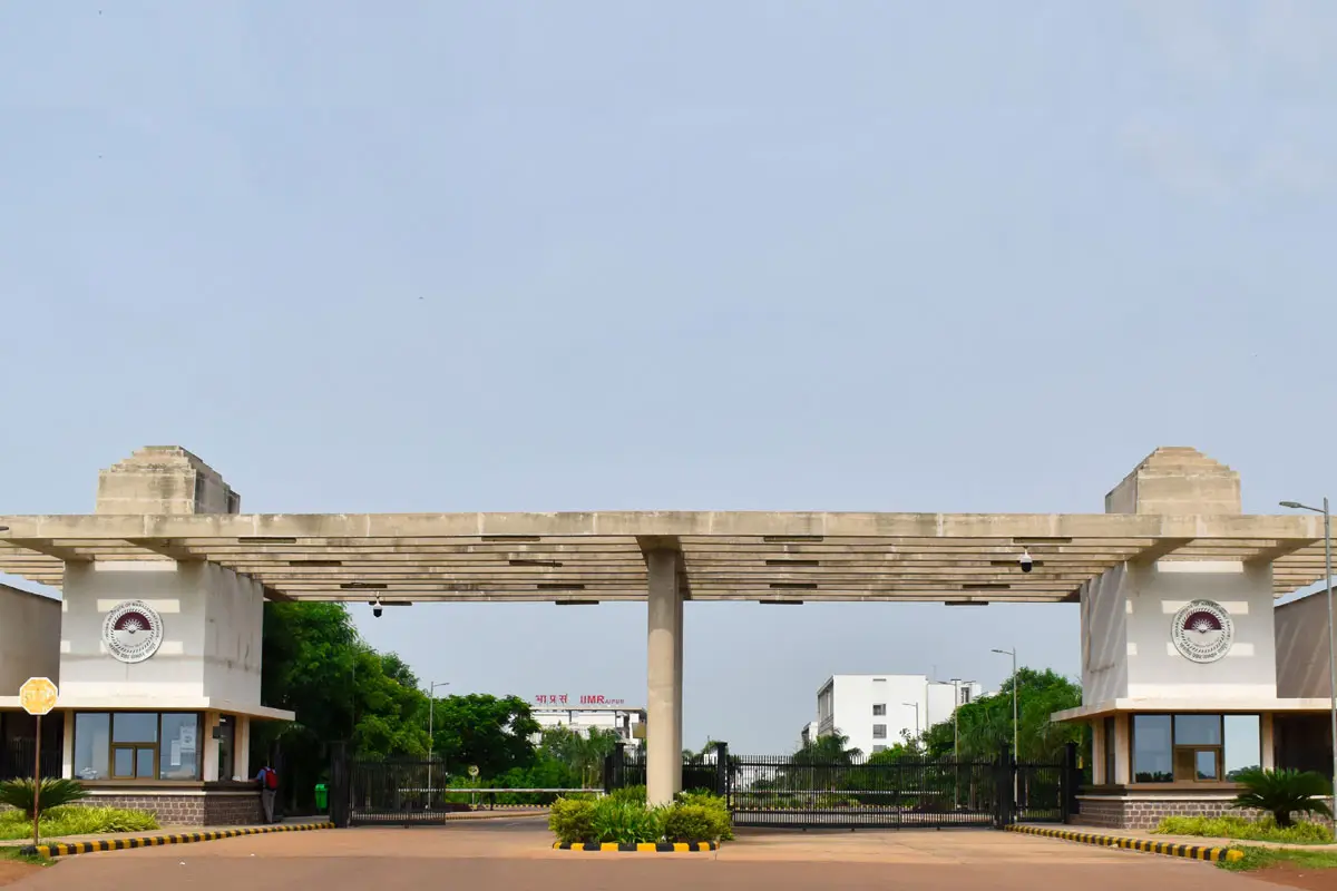 IRIIOM campus photo 1