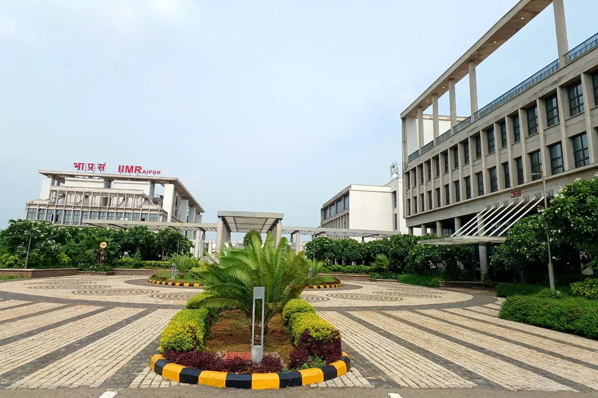 IRIIOM campus photo 4