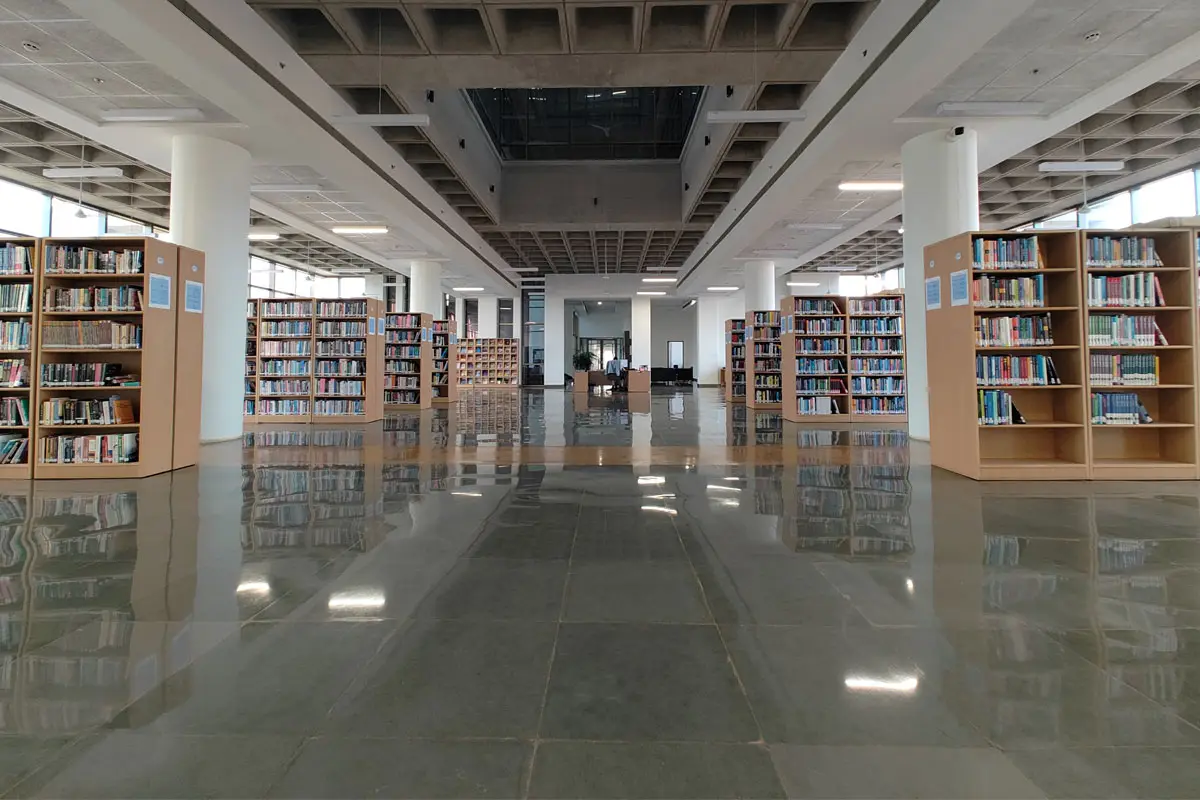 IRIIOM campus photo 8
